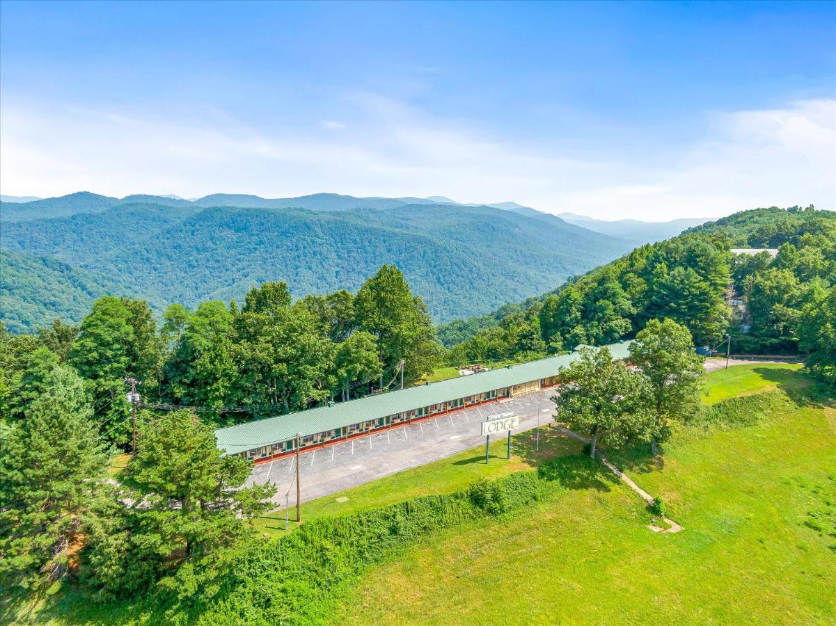 Green River Lodge Saluda Экстерьер фото